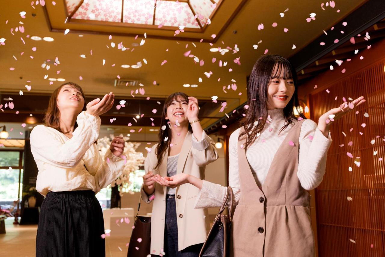 Yamanakaonsen Ohanami Kyubei Kaga  Luaran gambar