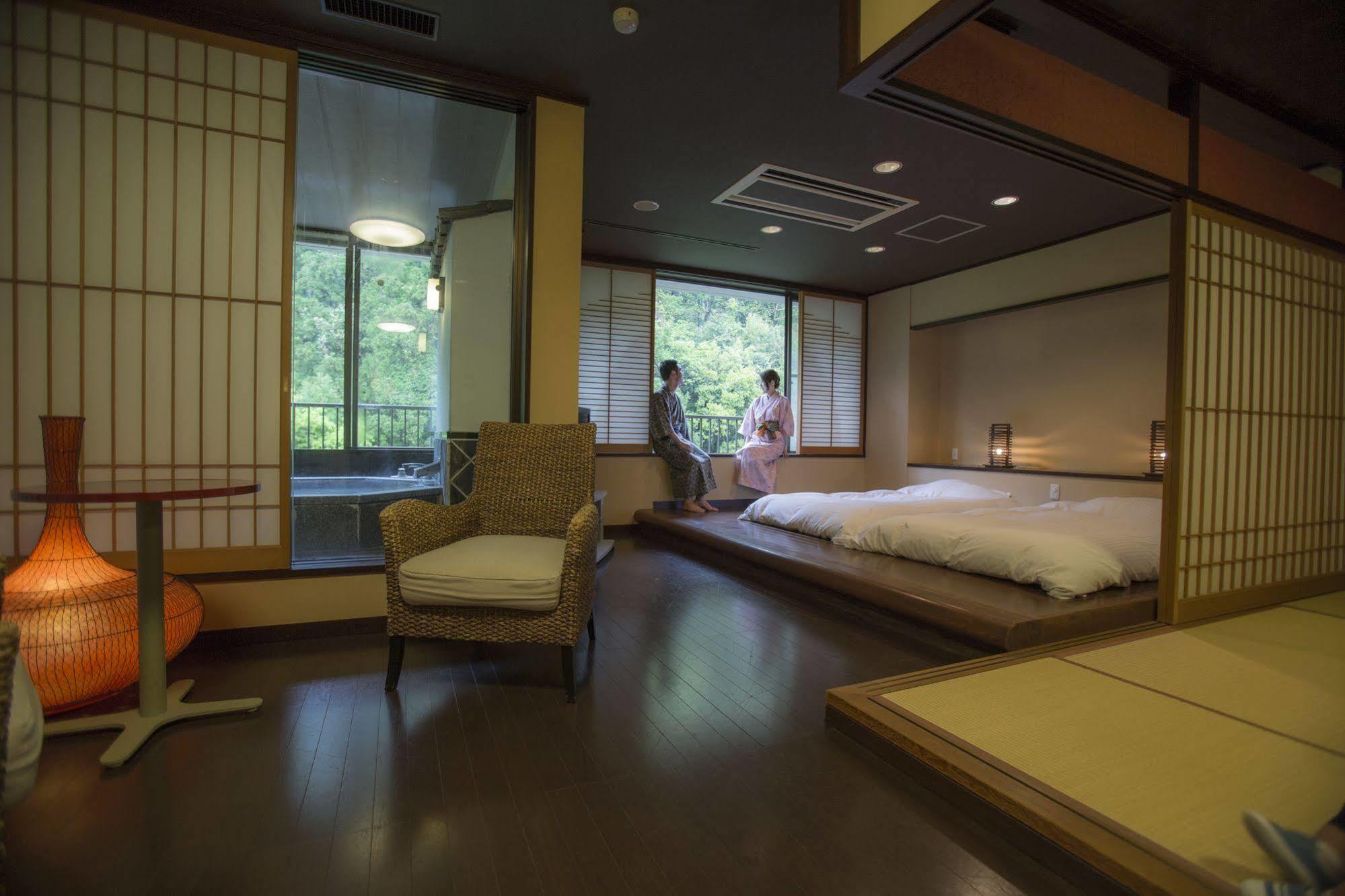 Yamanakaonsen Ohanami Kyubei Kaga  Luaran gambar